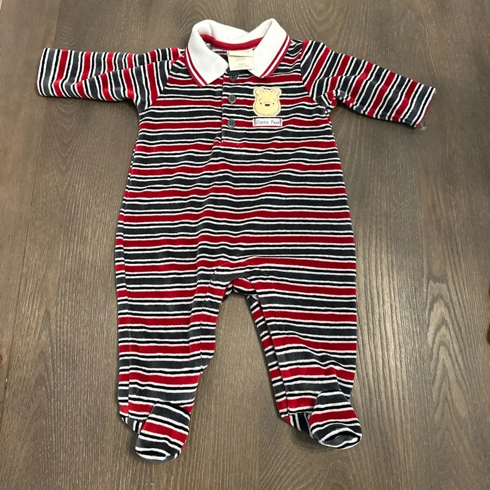 Disney Winnie The Pooh Classic Pooh Sleeper Button Up‎ Velour 3 Months